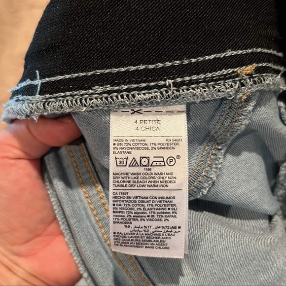 Two Pair Old Navy RockStar Petite Size 4 - Picture 5 of 10